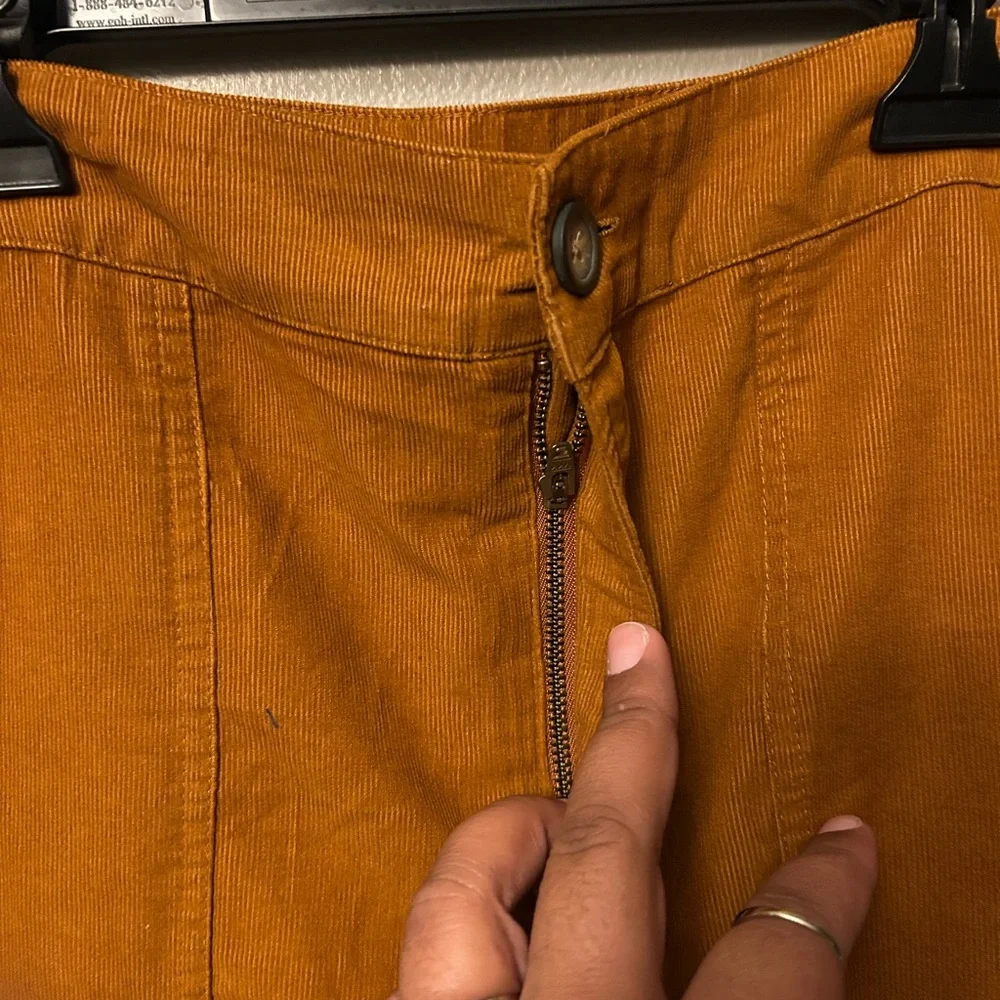 Garnet Hill skirt - “Evette mini-corduroy” in a warm rust color 100% cotton - Picture 7 of 9